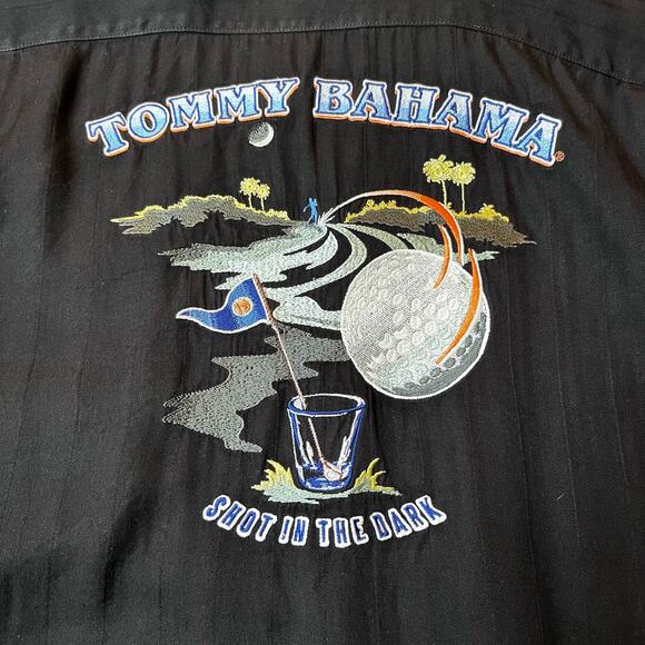 Tommy Bahama Men's XL 100% Silk Embroidered "Shot In The Dark" Casual Shirt - Picture 2 of 4